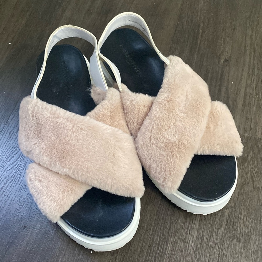 KARL LAGERFELD Women's Patricia Slipper Sz 9